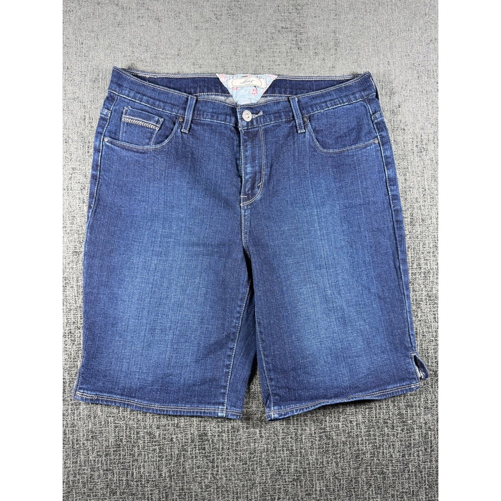 Levis Womens Denim Bermuda Shorts Medium Wash Blue Mid Rise 34 Waist 10 Inseam
